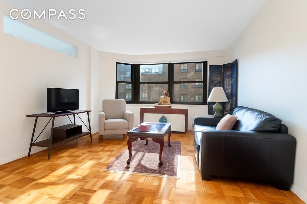 Manhattan East unit 8F, New York, NY 10065 - photo 1