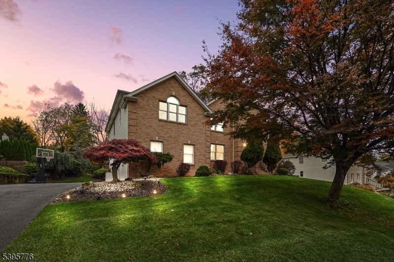 26 Stratton Dr, Wayne, NJ 07470 - photo 1