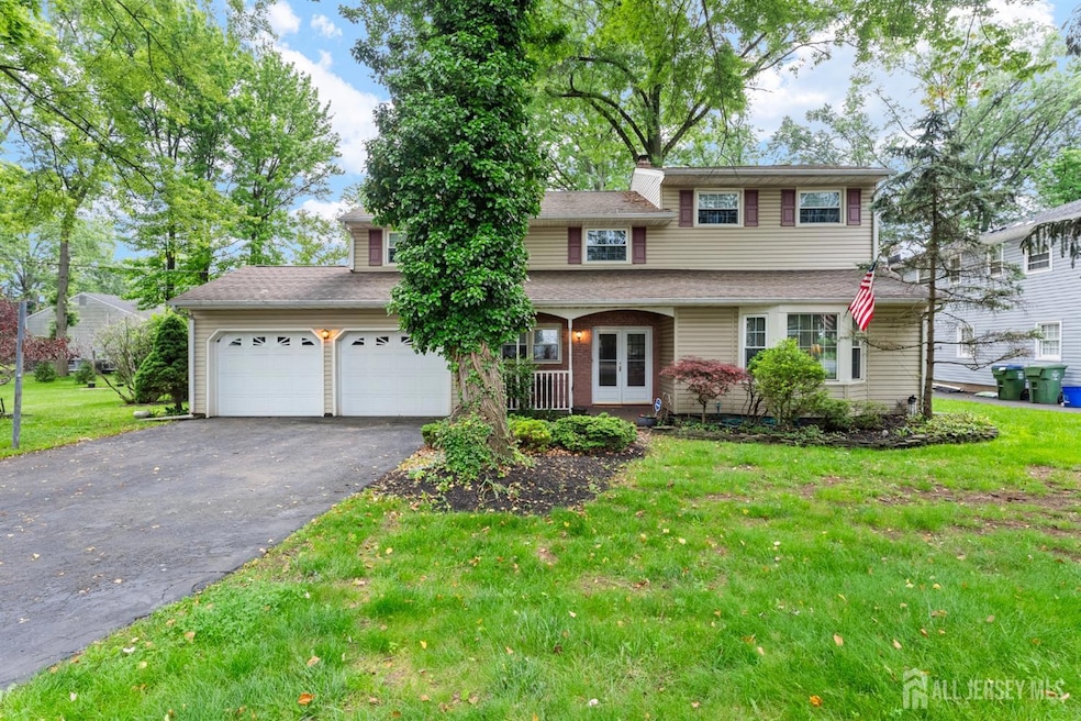 Under Contract $824,900