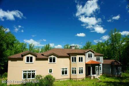 1457 Bangor Mountain Rd, Stroudsburg, PA 18360 - photo 1