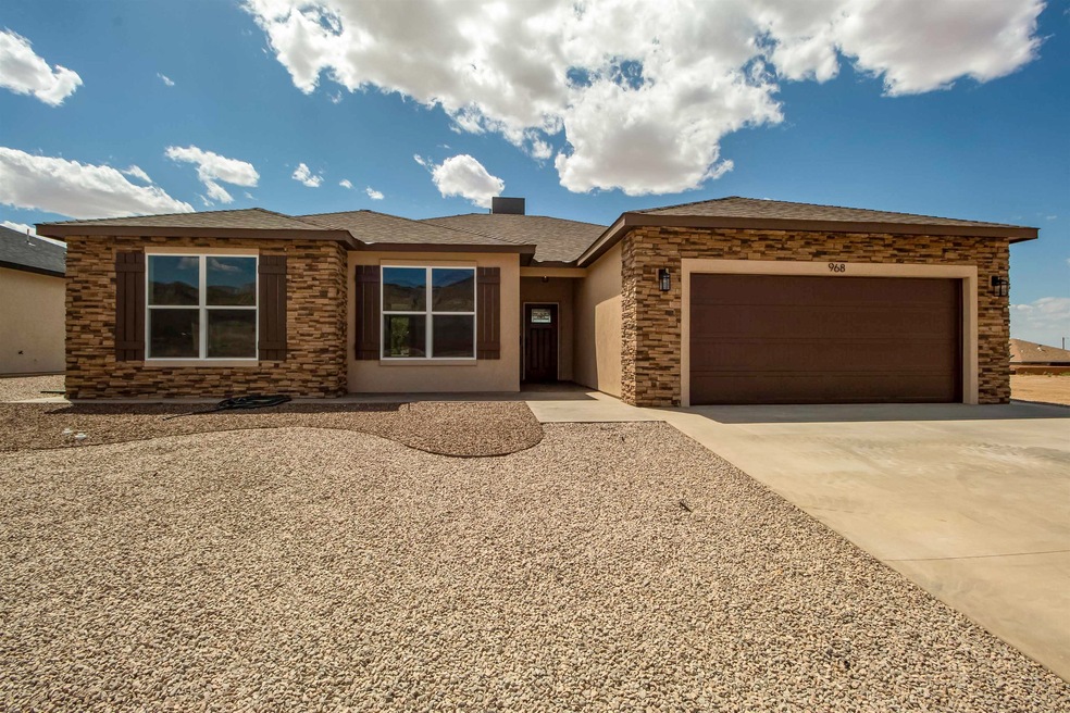 968 La Puerta, Alamogordo, NM 88310 - photo 1