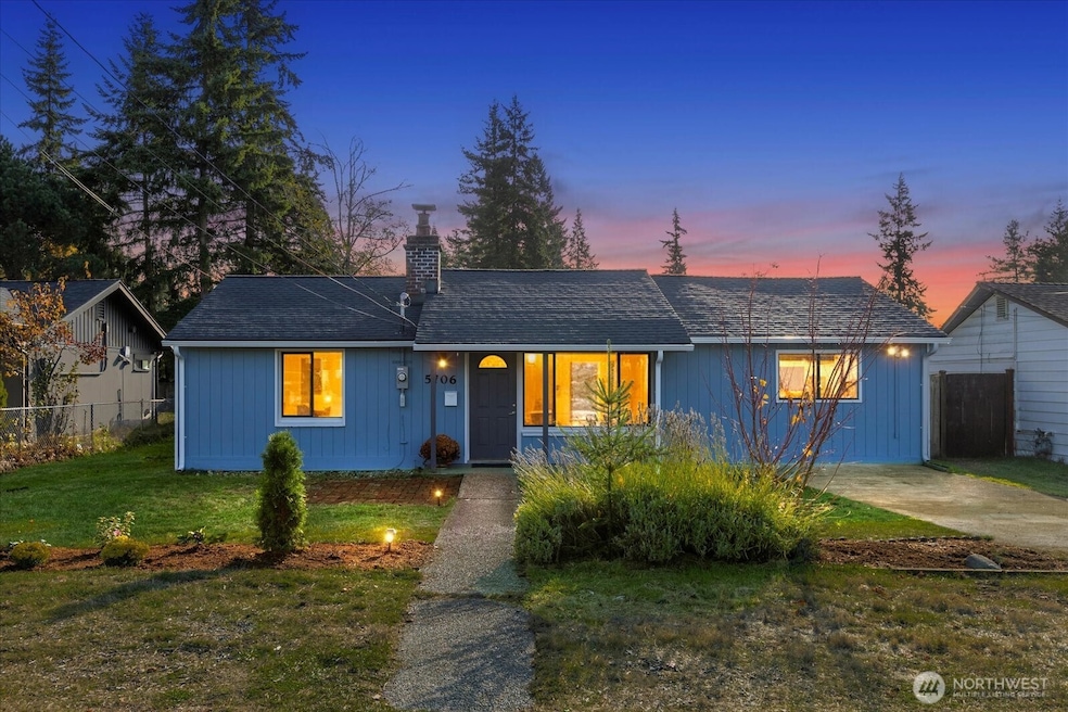 For Sale $565,000 • Co-Listing Agent