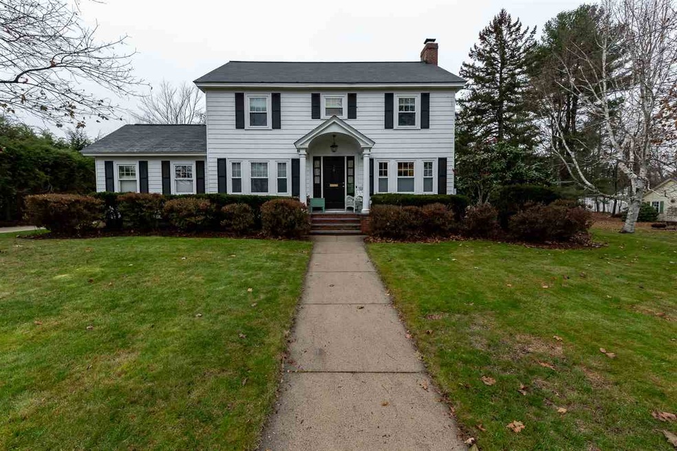 26 Raymond St, Nashua, NH 03064 - photo 1