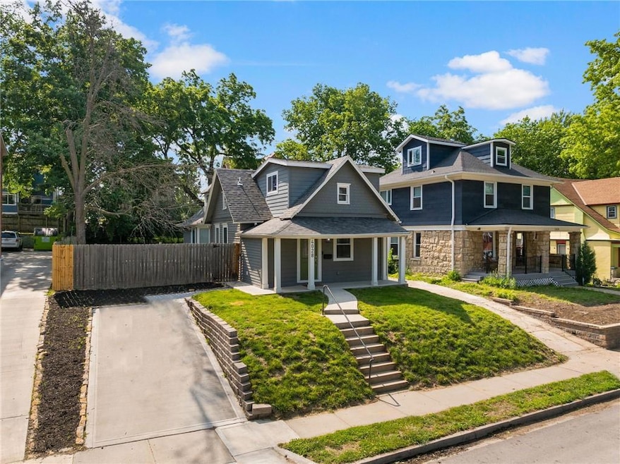 4028 McGee St, Kansas City, MO 64111 - photo 1