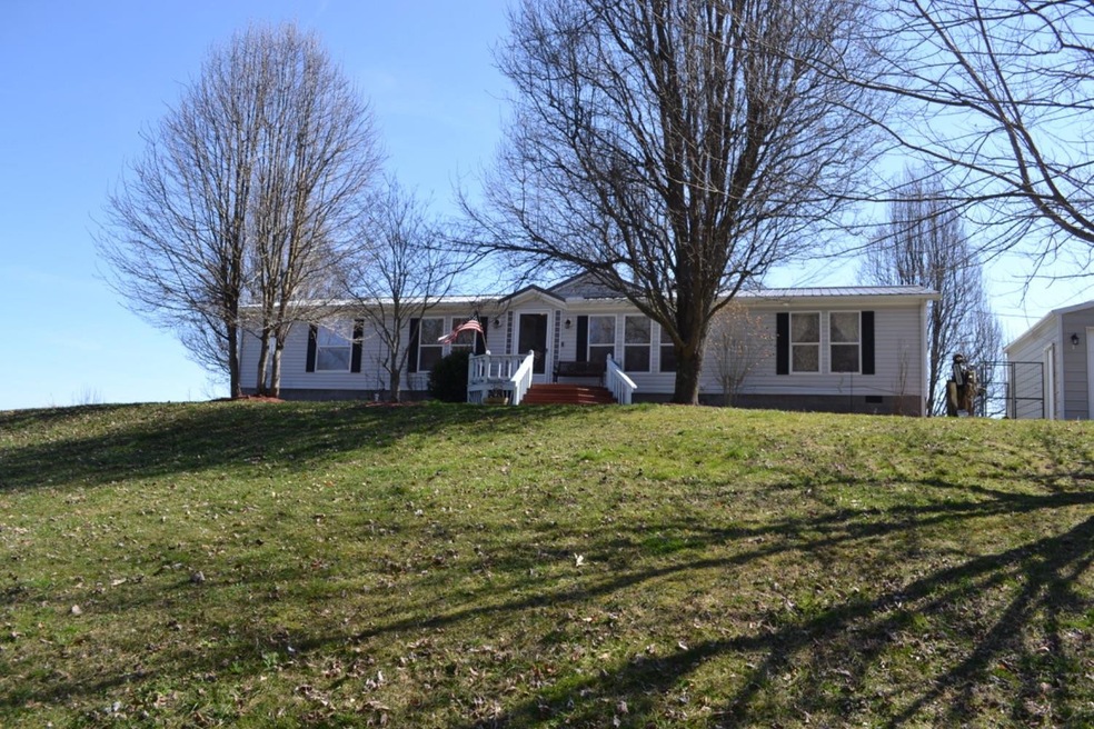 1216 Leger Fork Rd, Tyner, KY 40486 - photo 1