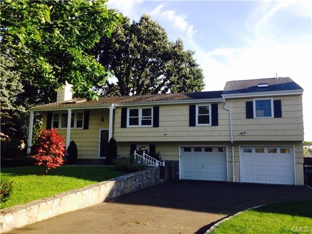 85 Tupper Dr, Stamford, CT 06902 - photo 1