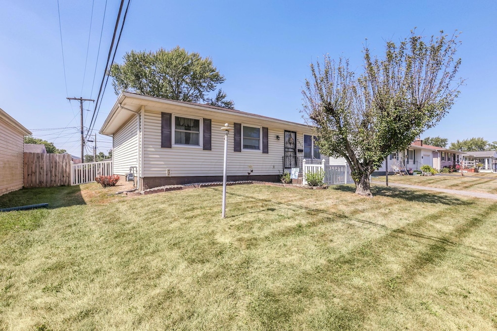 3927 Frazier Rd E, Columbus, OH 43207 - photo 1