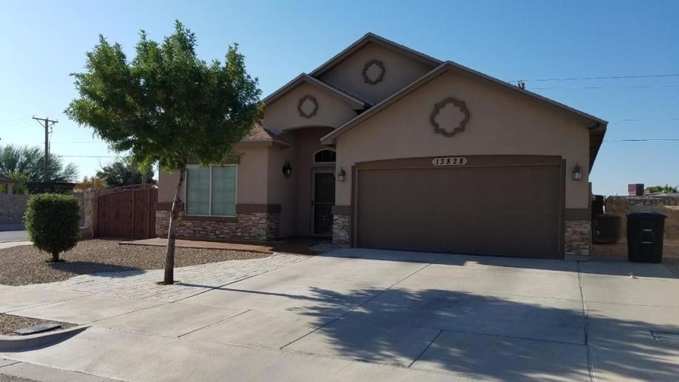 13828 Hollywood Dr, Horizon City, TX 79928 - photo 1