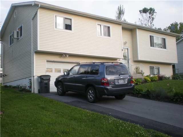 9 Weather Vane Way, Middletown, NY 10940 - photo 1