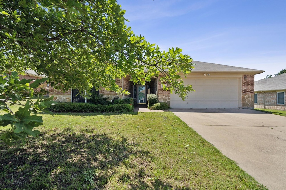 209 Wellington Trail, Weatherford, TX 76085 - photo 1