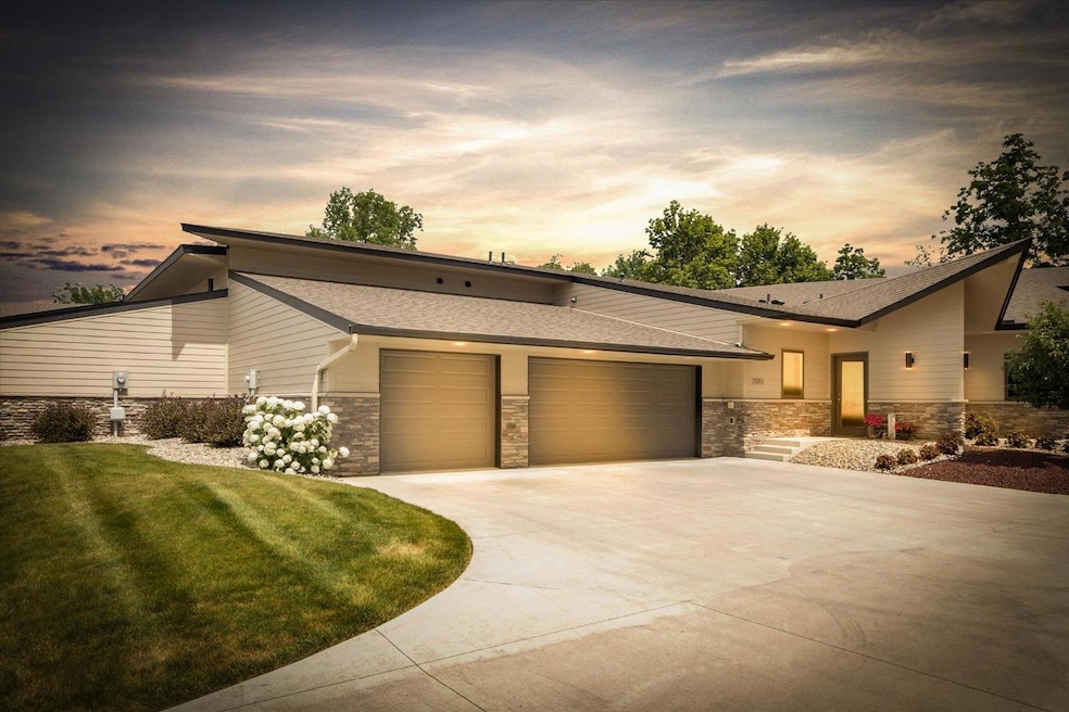 2963 W Palmer Ave, La Porte, IN 46350 - photo 1