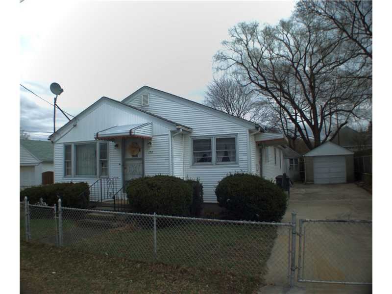 138 Ethan St, Providence, RI 02909 - photo 1