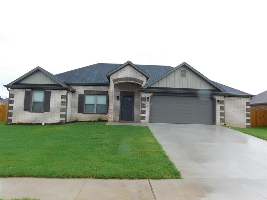 321 Captain Reid Ln, Prairie Grove, AR 72753 - photo 1