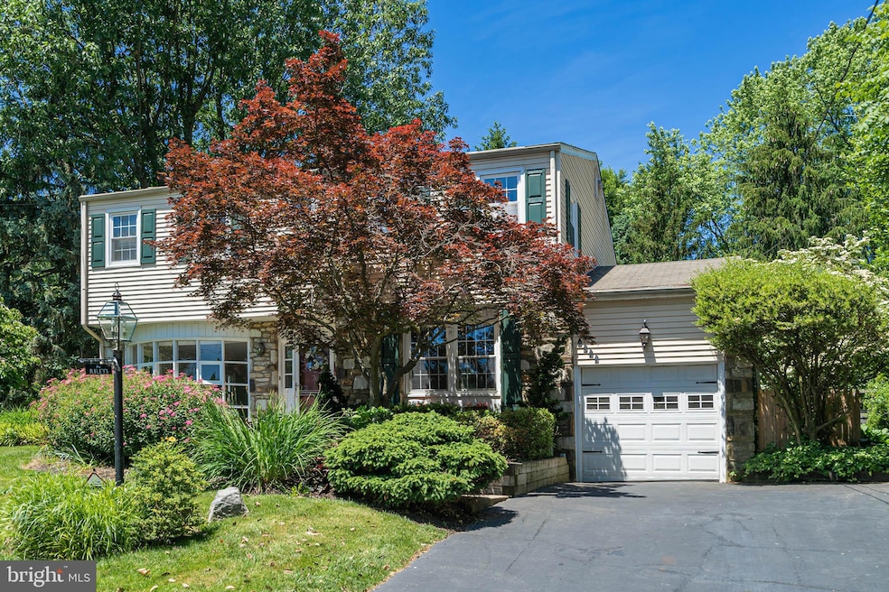 2043 Wisteria Ln, Lafayette Hill, PA 19444 - photo 1