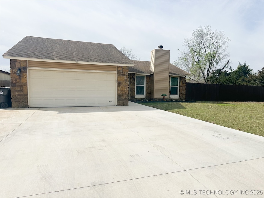 462 E 136th Place, Glenpool, OK 74033 - photo 1