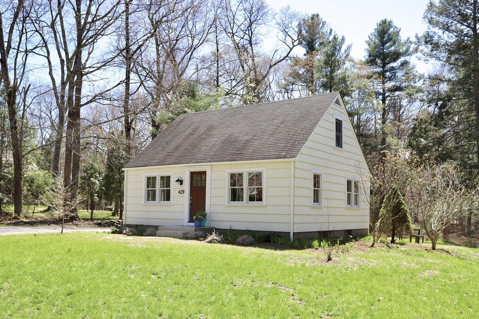 429 Cross St, Carlisle, MA 01741 - photo 1