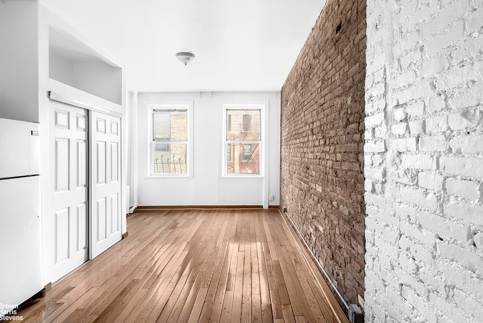 204 Spring St unit 15, New York, NY 10012 - photo 1