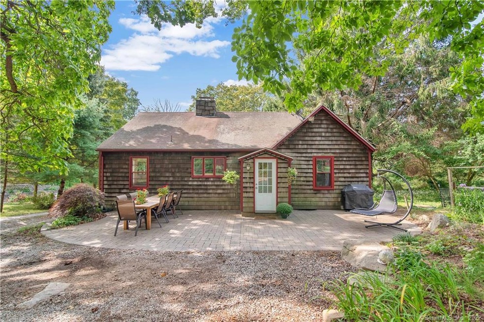 922 Durham Rd, Madison, CT 06443 - photo 1