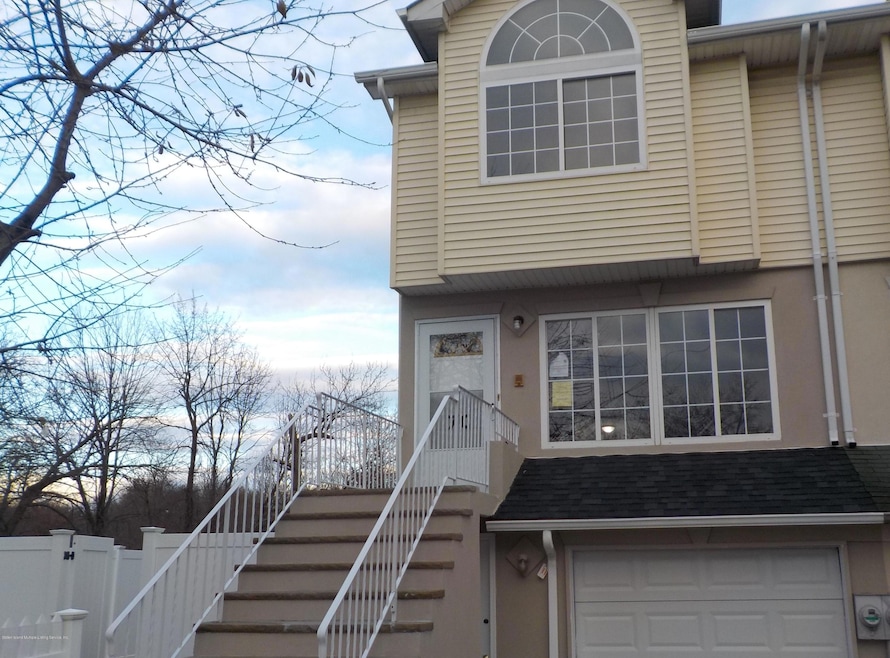 7 Ludwig Ln unit C, Staten Island, NY 10303 - photo 1