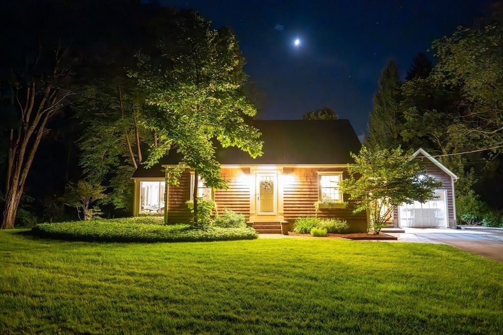 16 Cummings Ct, Douglas, MA 01516 - photo 1