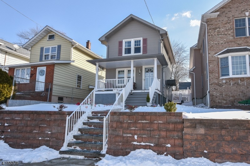 620 10th St, Lyndhurst, NJ 07071 - photo 1