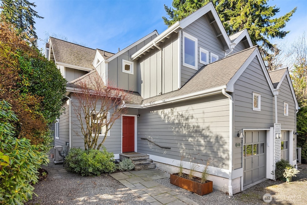 171 Wallace Way NE unit B, Bainbridge Island, WA 98110 - photo 1