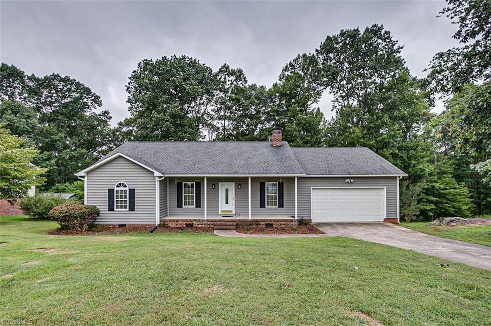 979 Rockcliff Terrace, Asheboro, NC 27205 - photo 1