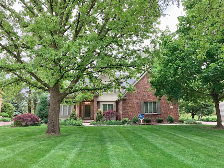 5060 Oak Tree Ct unit 132, Ann Arbor, MI 48108 - photo 1