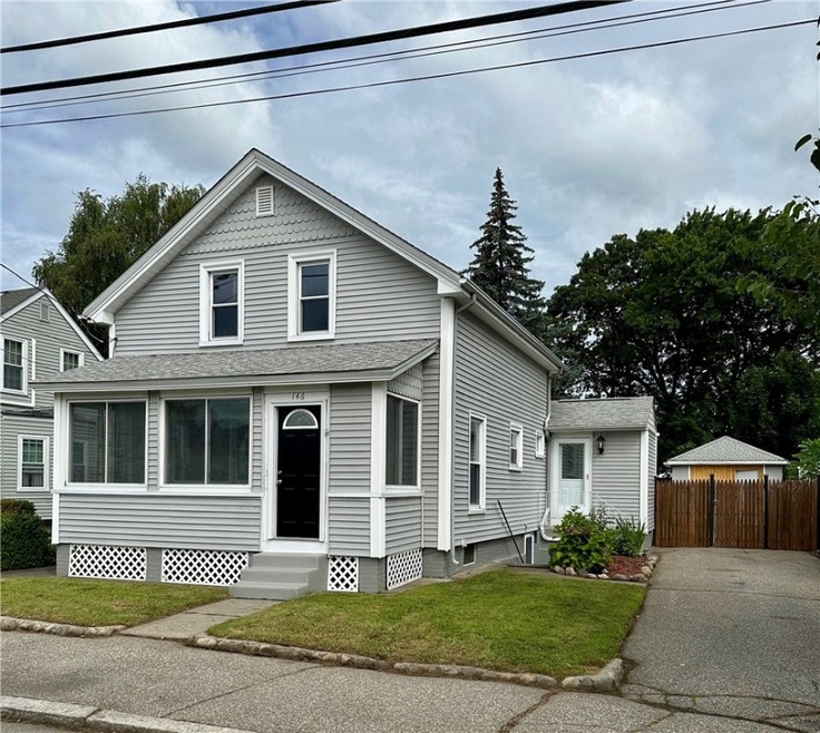 146 Darlingdale Ave, Pawtucket, RI 02861 - photo 1