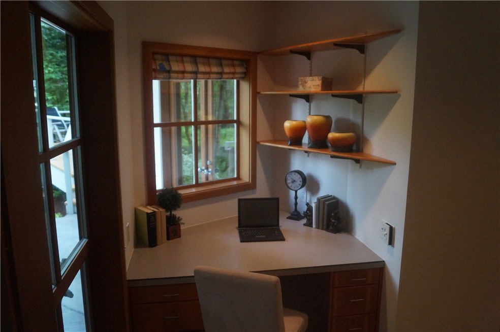 8405 E Mercer Way, Mercer Island, WA 98040 - photo 1