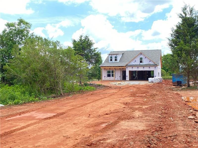 Imagine pulling up to this home everyday! Real tim