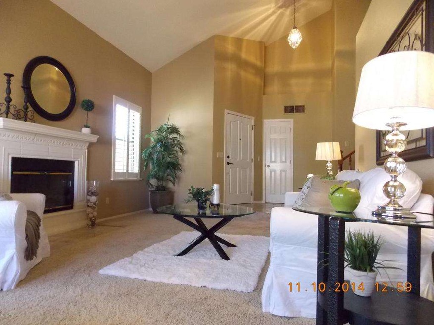 Living Room with fireplace