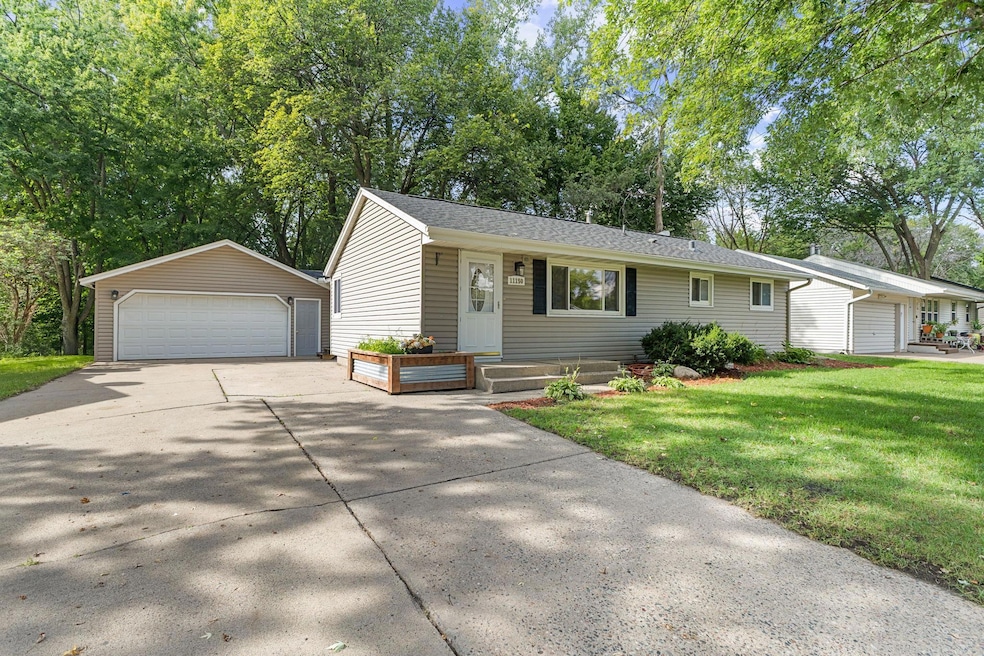 Pending $359,900 • Co-Listing Agent