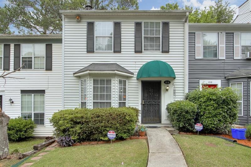 1016 Huntington Trace SE, Smyrna, GA 30082 - photo 1