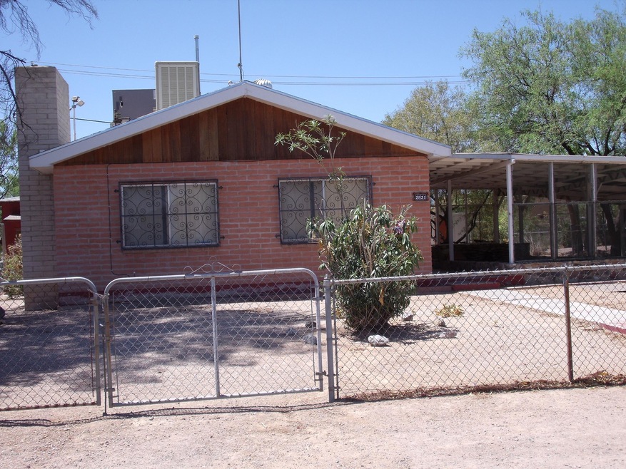 2821 W Quail Rd 002