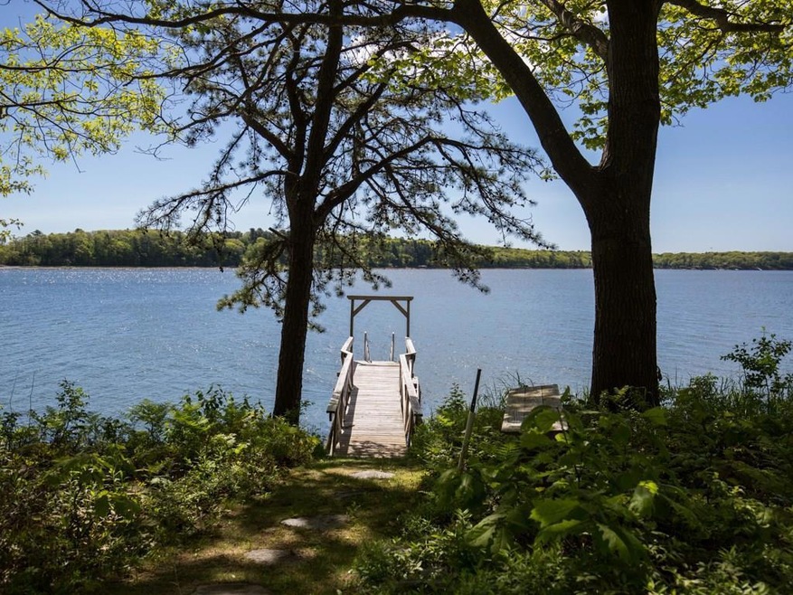 Private dock with possibility for...