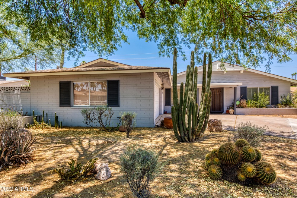 8510 N 15th Dr, Phoenix, AZ 85021 - photo 1