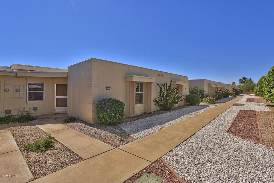 17243 N 106th Ave, Sun City, AZ 85373 - photo 1