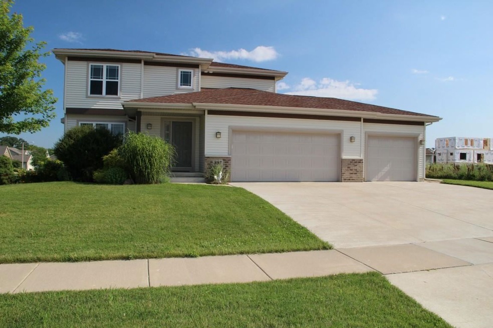 897 Sumac St, Oregon, WI 53575 - photo 1