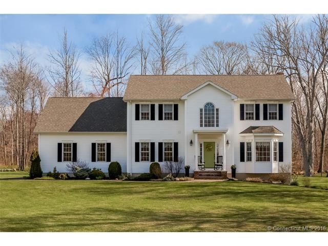 Welcome to 11R Colonial Drive.