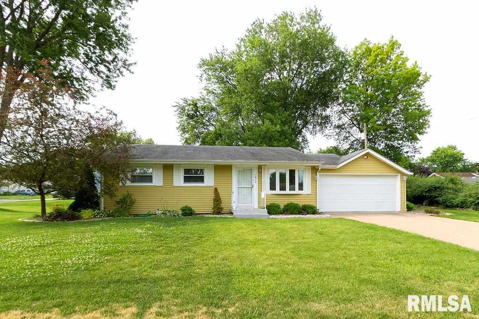 1617 Cherry Hills Rd, Bettendorf, IA 52722 - photo 1