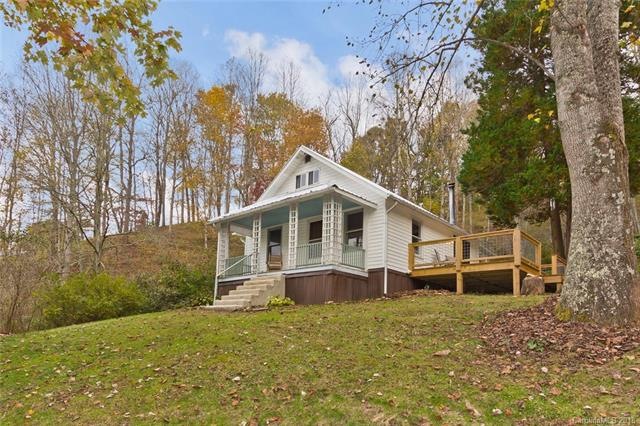 401 Gibbs Rd, Burnsville, NC 28714 - photo 1