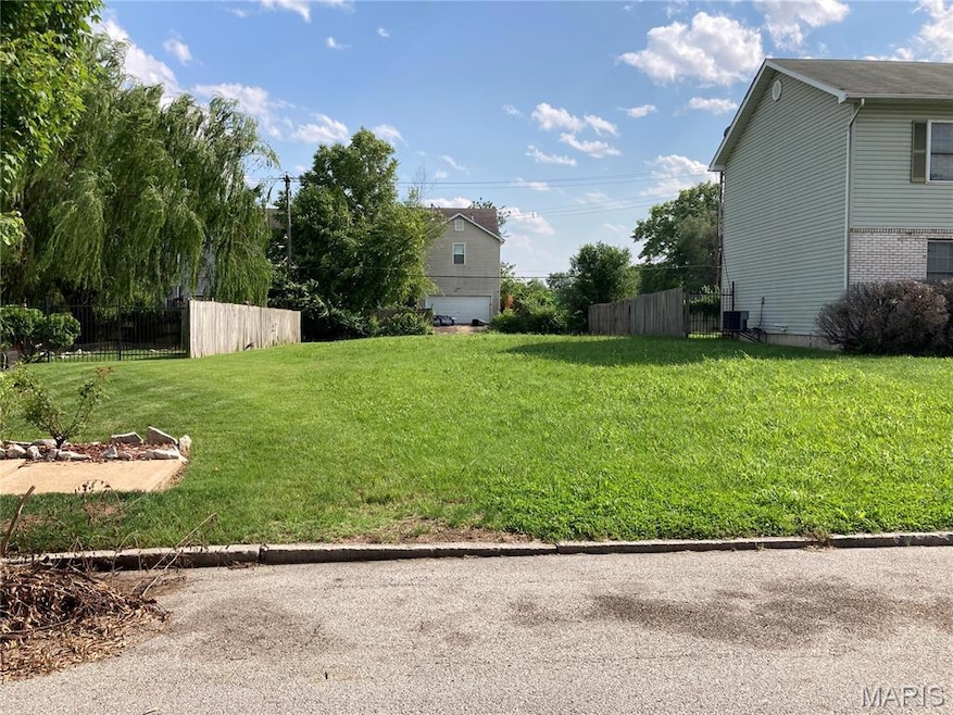 1804 Benton St, St. Louis, MO 63106 - photo 1