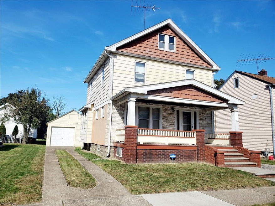 2313 E 32nd St, Lorain, OH 44055 - photo 1