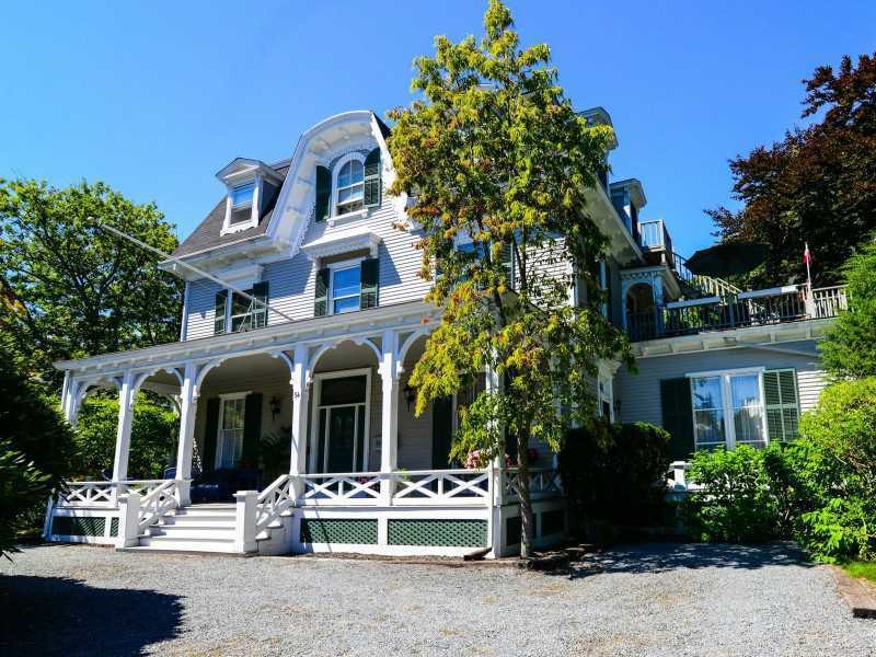 54 Kay St unit B, Newport, RI 02840 - photo 1