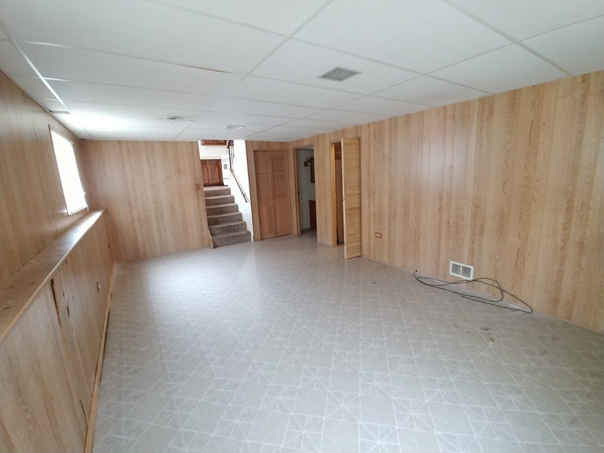 18131 Idlewild Dr, Country Club Hills, IL 60478 - photo 1