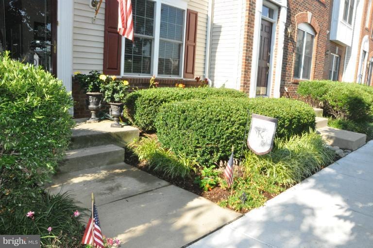 42766 Longworth Terrace unit 41D, Chantilly, VA 20152 - photo 1