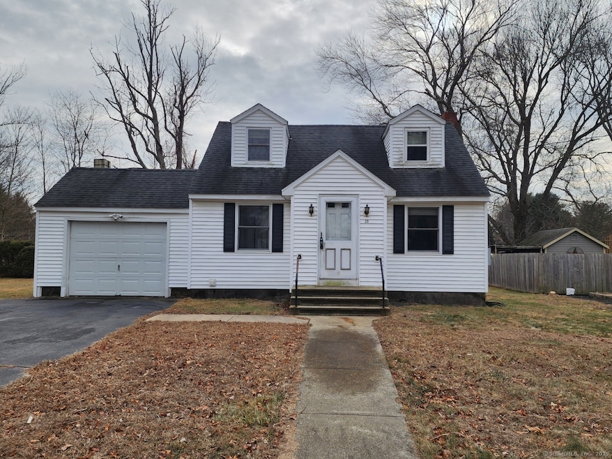 27 Perkins St