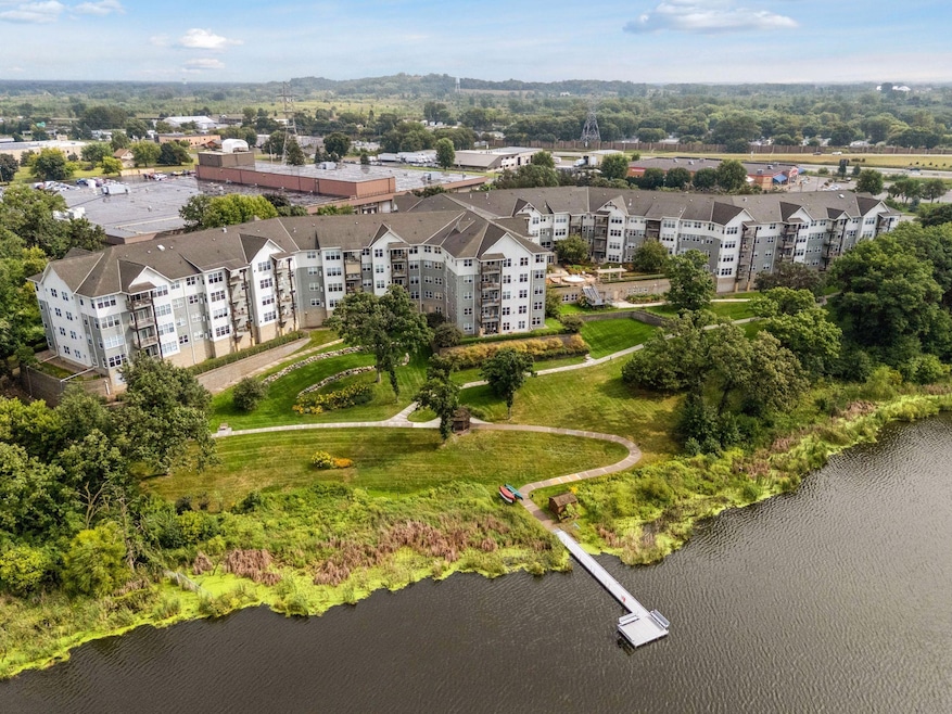 Welcome to beautiful Rush Lake Trail!