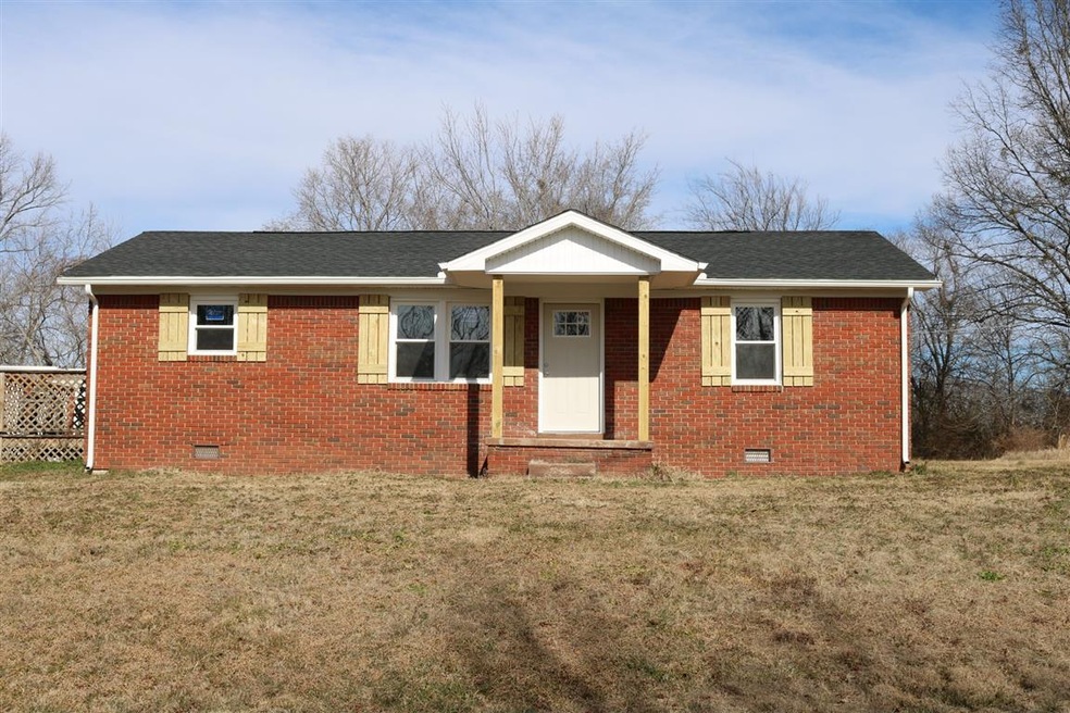 840 Old Stewart Rd, Tennessee Ridge, TN 37178 - photo 1